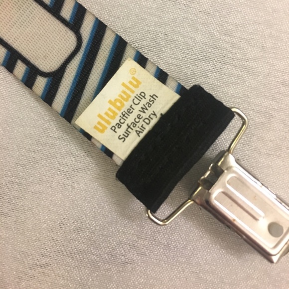 ULUBULU Baby Pacifier Clip Mustache Glasses Red - Picture 4 of 4